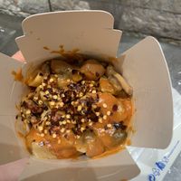 Vegan pasta with mushrooms and chilli at Dal Moro's Fresh Pasta To Go in Venice