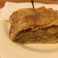 Vegan apple strüdel at Biochi in Schladming