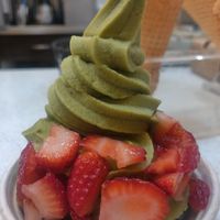 Sweet Greens Strawberry at Yoga-urt in Glendale