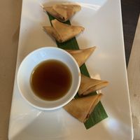 vegan samosas at La Baie du Dragon in Marseille