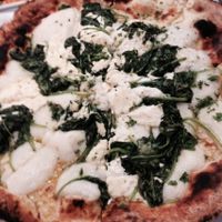 Bianca pizza at 3 Brothers Vegan Cafe in Copiague