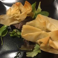 St Valentine's menu, appetizer: cestini di pasta fillo con crema di olive, tofu, capperi e pomodorini secchi (phyllo dough baskets with olives, tofu, capers, dryed tomatoes cream) at Lizard in Rome