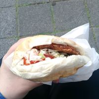 Crispy skin burger at Shālā Chuán in Taipei
