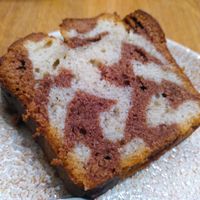 Marble cake at Beet in Luxembourg City