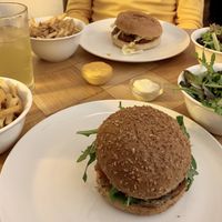BBQ burger 🍔 and Aubergine burger at Beet in Luxembourg City