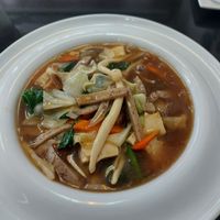 Rad naa - thick noodles in gravy at Guan Yim in Lampang