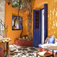 our inner yard  at Spiti House Bar in Paros
