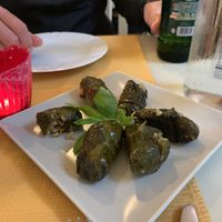 Stuffed wine leafs (v) // vegan at Kapilio in Crete