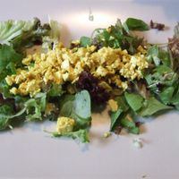 tofu and salad at De Vegetarier in Leeuwarden