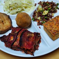 Vegan buffet at Flora in Verona