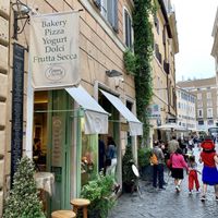 outside at Grano Frutta e Farina in Rome