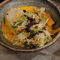 Curry-Mangomilch Bowl at Quy Nguyen - Vegan Living in Berlin