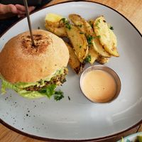 Quinoa burger on gf bread at Organico Fortuna in La Fortuna