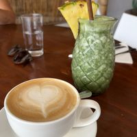 Green smoothie & oat milk cappuccino   at Organico Fortuna in La Fortuna
