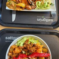 Für jeden was dabei und Suppen und Kuchen auch noch möglich at Sattgrün in Essen