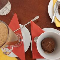 Chocolate icecream at bistRAW & Tea in Prague