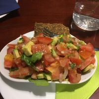 Guacamole with raw bread at bistRAW & Tea in Prague
