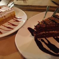 Lemon meringue and chocolate okay at La Libelula Vegan Cafe in Fuengirola