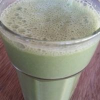 green smoothie at The Hive of Vyner St in East London