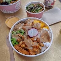 Make your own bowl at Happy Maki in Brighton
