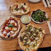 Vegan pizza 🍕😋 at Purezza in Brighton