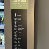 Clear labeling   at CDG - EXKi - T2F in Roissy-en-france