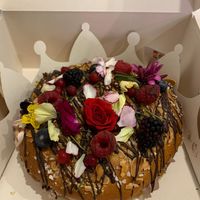 Roscón de trufa pequeño (16€) at La Besnéta in Barcelona