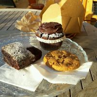 brownie, cookie, cupcake at La Besnéta in Barcelona