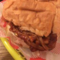 Jackfruit burger 🍔💞🌱 at Vegan Hippo in London