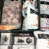 frozen fruits at Saruga Organic Supermarket 사러가 슈퍼마켓 in Seoul