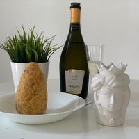 When you are out of bottled water (tap water tastes like the sea), prosecco does nicely. at Arancinaglutenfree in Siracusa