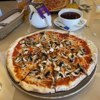 Vegane Funghi Pizza  at Pizzeria Fernando in Kolobrzeg
