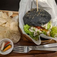Tofu burger at Veganic To Go in Tokyo