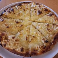 Garlic bread with Violife at Alexandra Ristorante in Ramsgate