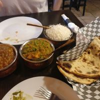 Vegan vindaloo, chana aloo and roti at Spicy Affairs in Oshawa