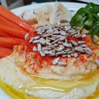 Humus con verduras at La Bicicleta in Cordoba