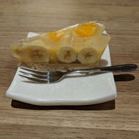 Fruit cake for dessert with dinner set meal (dessert may rotate) at Merrymomo in Osaka