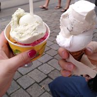 Veganes Eis in veganer Waffel at Zucker & Zimt in Erfurt