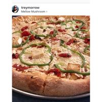 Tofu pizza with Daiya cheeze  at Mellow Mushroom in Auburn