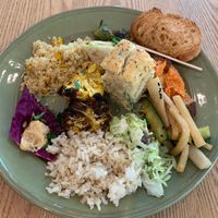 Vegan buffet (12,50€) at daTerra - Baixa in Porto