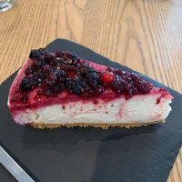 Cheesecake (4,00€) at daTerra - Baixa in Porto