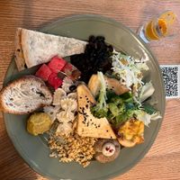 full plate at daTerra - Baixa in Porto