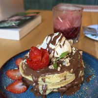 Best pancakes I‘ve ever eaten😍 10/10! Icecream, chocolate and Strawberry + nuts!  at daTerra - Baixa in Porto