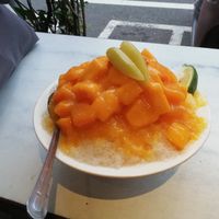Mango shaved ice without condense milk at Li Li Fruit Store - 莉莉水果店 in Tainan