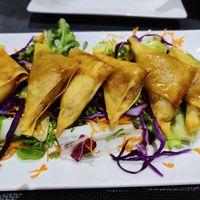 Samosas al curry at Bambú in Vigo