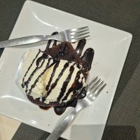 Brownie de chocolate com gelado de baunilha at Bambú in Vigo