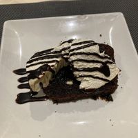 Brownie de chocolate con helado  at Bambú in Vigo