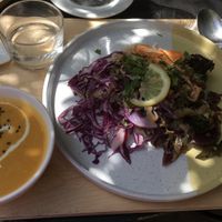 Pumpkin soup, rice noodles with vegetables and lemon cookie at Väcka in Barcelona