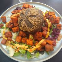 Burguer de pa de kamut at Väcka in Barcelona