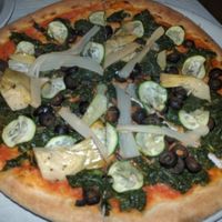 veg pizza with no mozzarella  at L'Oasis Italiana in Armacao De Pera